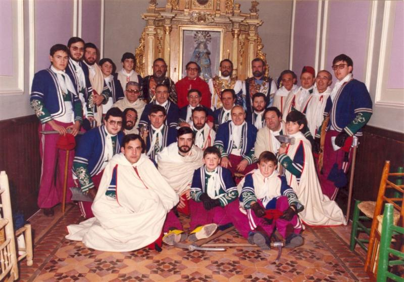 1986-04-001-O-Dia de Moros i Cristians