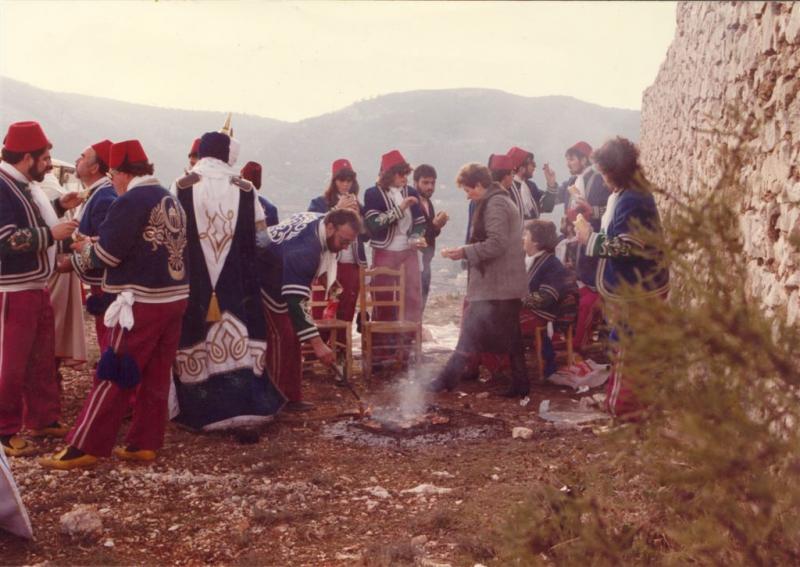 1986-05-002-O-Dia del _Santo Cristo_